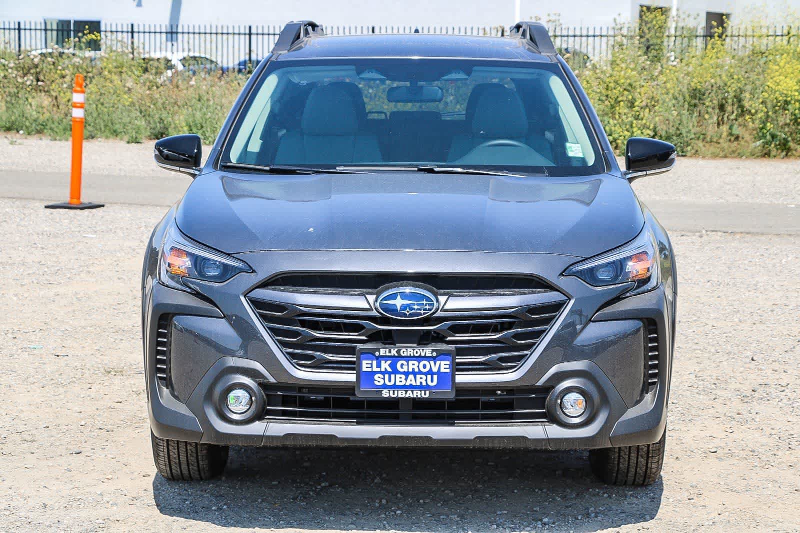Used 2025 Subaru Outback Premium AWD/4WD image 6