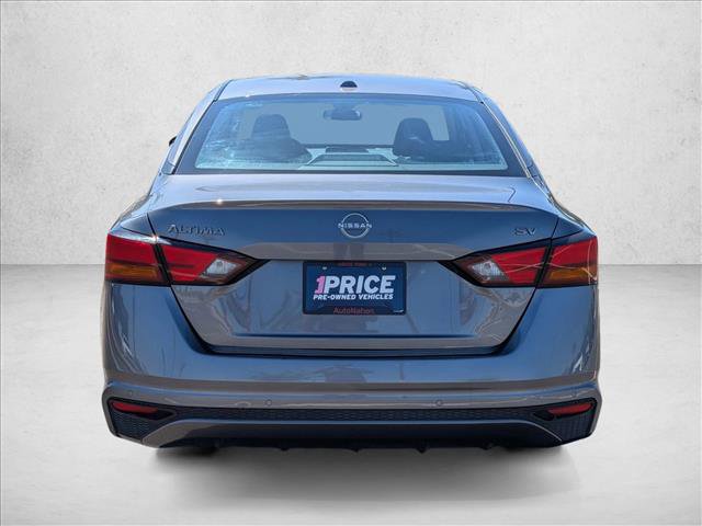 Used 2024 Nissan Altima 2.5 SV FWD image 7