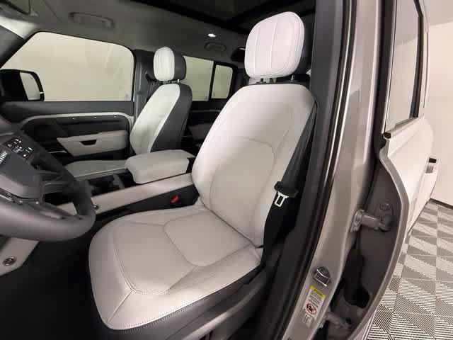 New 2026 Land Rover Defender 110 X AWD/4WD image 6
