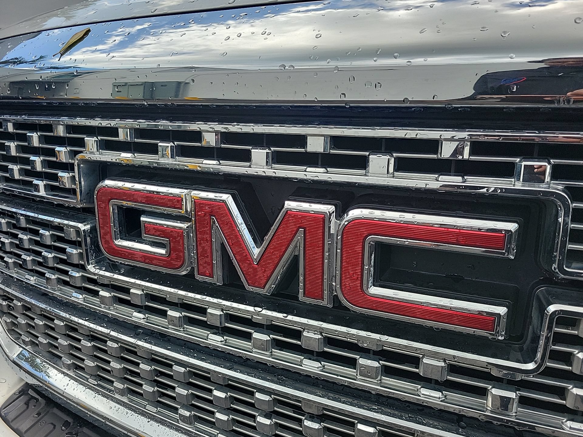 Used 2018 GMC Sierra 2500 Denali w/ Duramax Plus Package AWD/4WD image 8