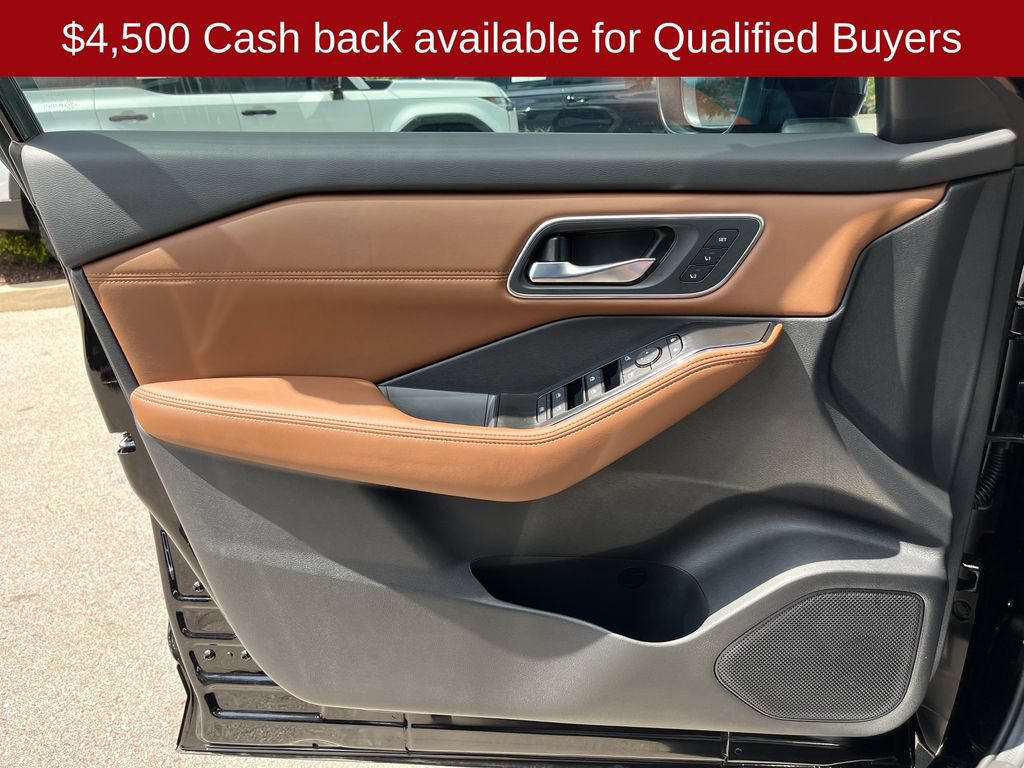New 2026 Nissan Rogue Platinum w/ Platinum Premium Package AWD/4WD image 12