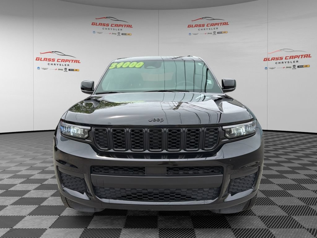Used 2024 Jeep Grand Cherokee L Laredo AWD/4WD image 2