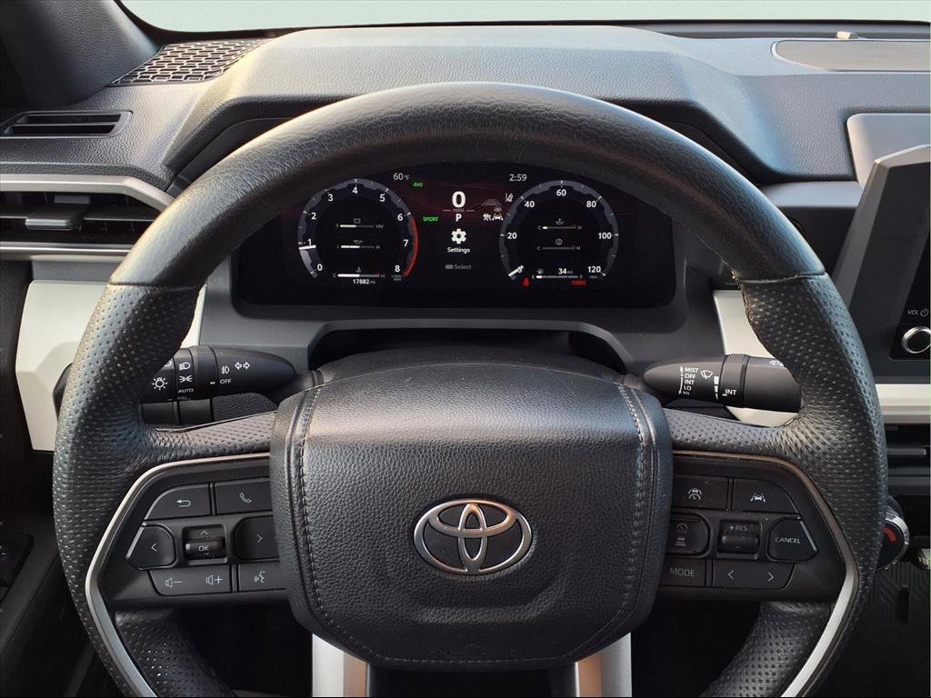 Used 2024 Toyota Tacoma TRD Off-Road image 18