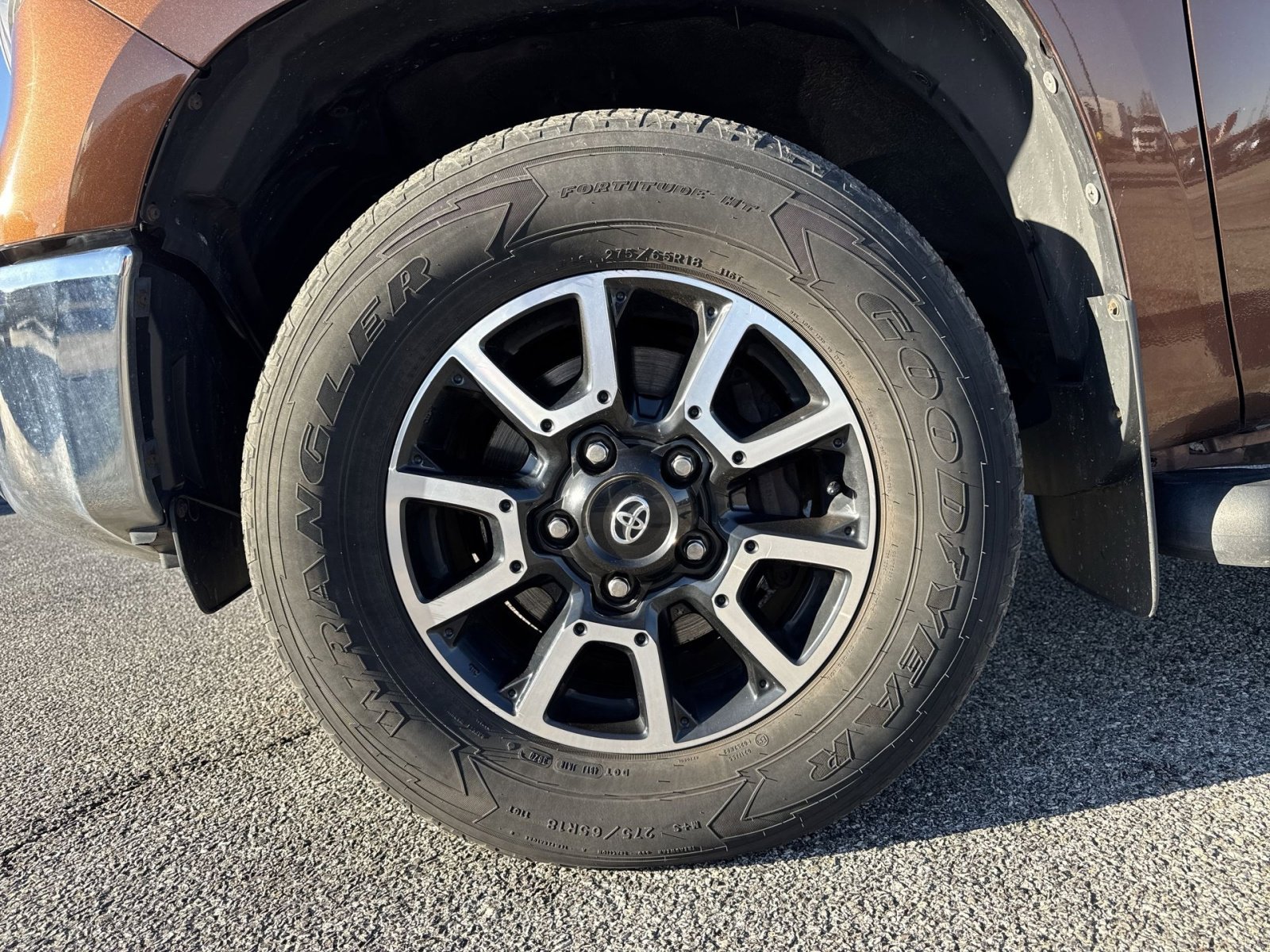 Used 2016 Toyota Tundra Limited w/ Limited Premium Package image 8