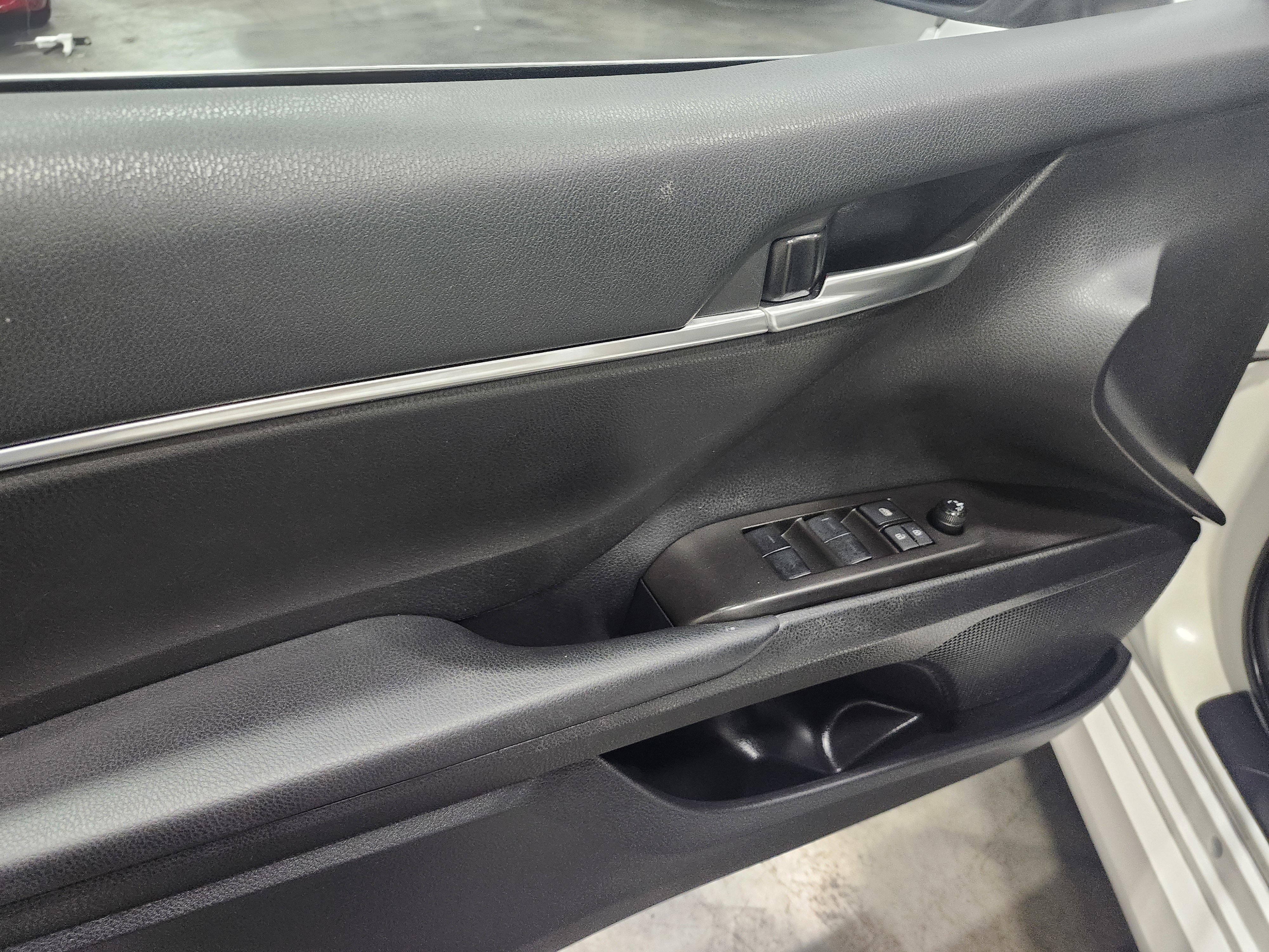 Used 2024 Toyota Camry LE image 17