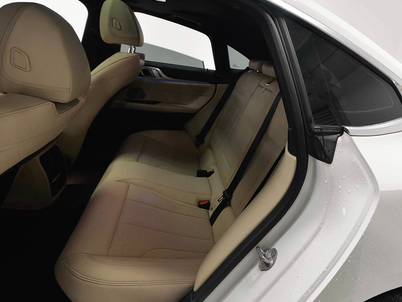 Used 2024 BMW i4 eDrive35 RWD image 11