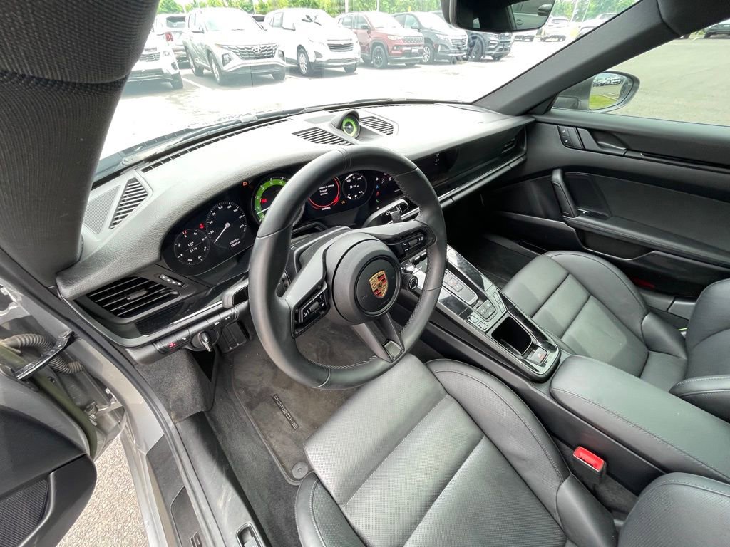 Used 2023 Porsche 911 Carrera T RWD image 12