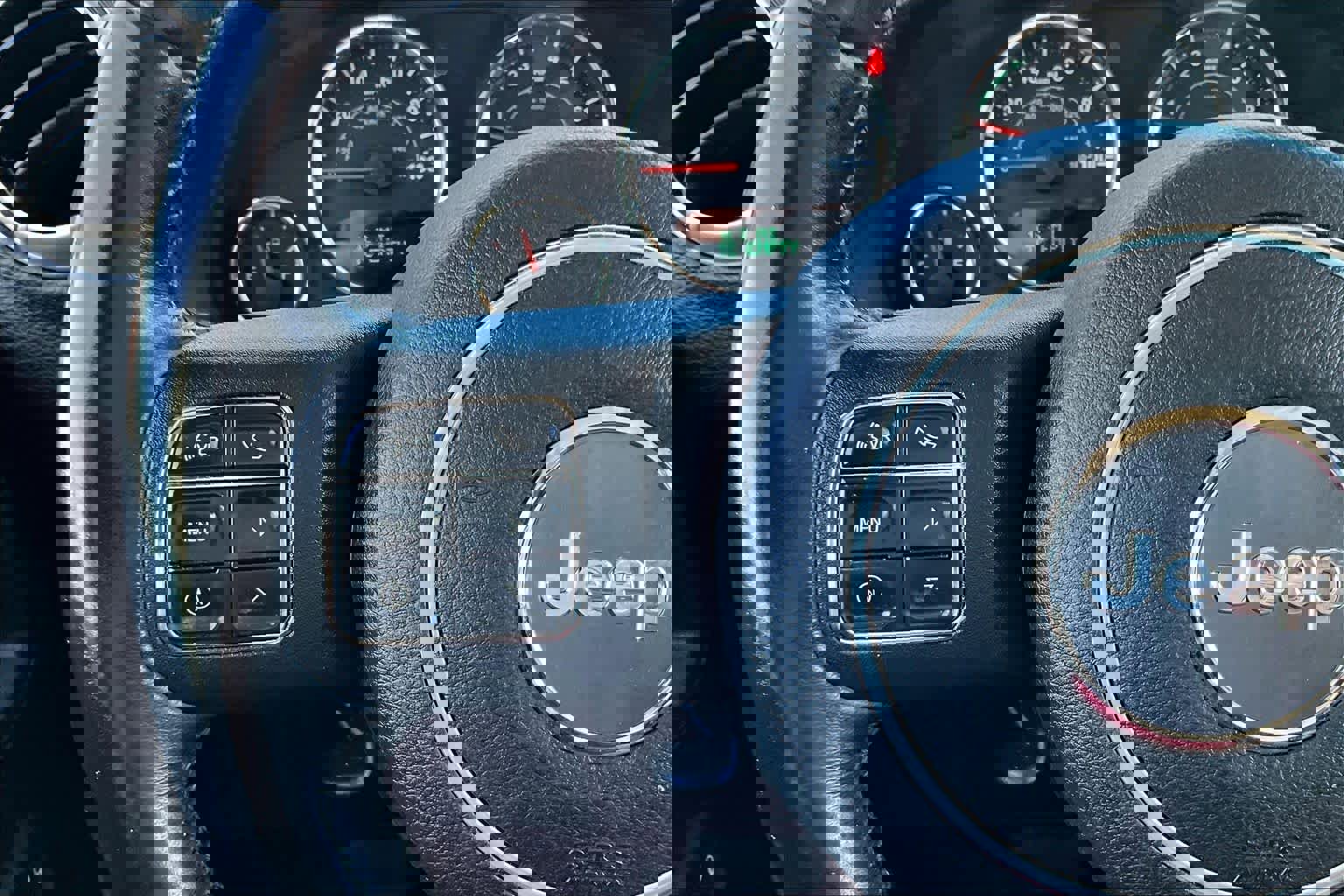 Used 2016 Jeep Wrangler Unlimited Rubicon w/ Connectivity Group image 20