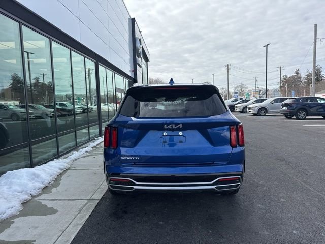 Used 2023 Kia Sorento SX image 4