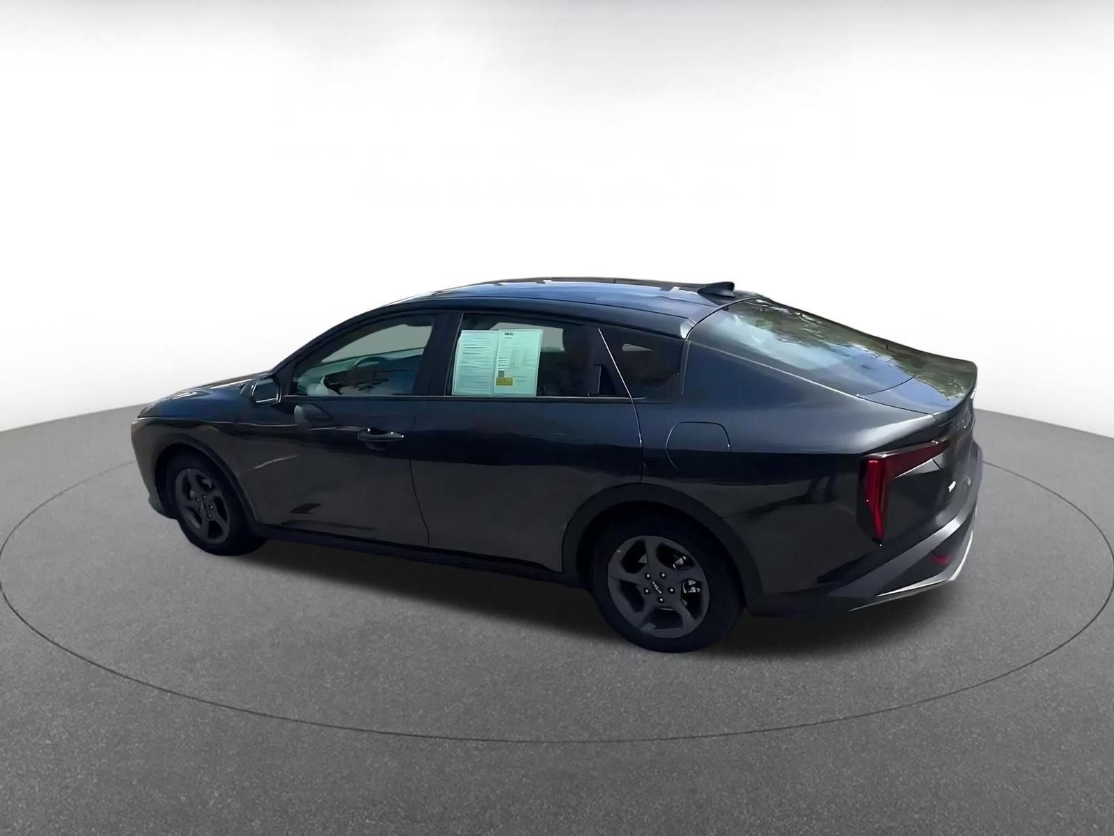 Used 2025 Kia K4 FWD image 10