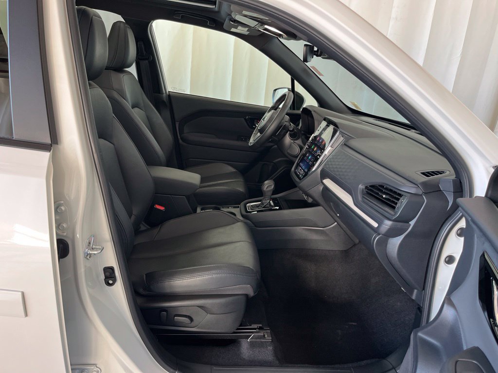Used 2025 Subaru Forester Limited AWD/4WD image 20