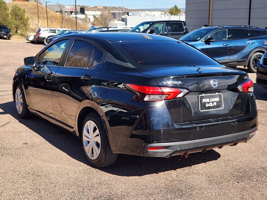 Used 2021 Nissan Versa SV image 6