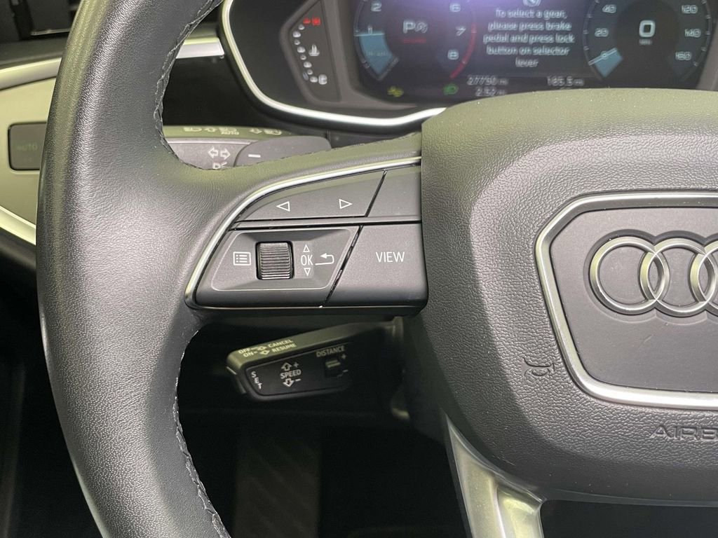 Certified 2025 Audi Q3 2.0T Premium AWD/4WD image 35