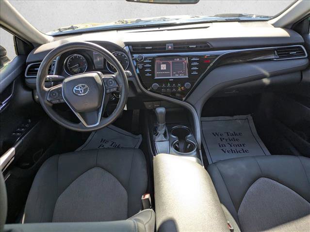 Used 2020 Toyota Camry LE image 19