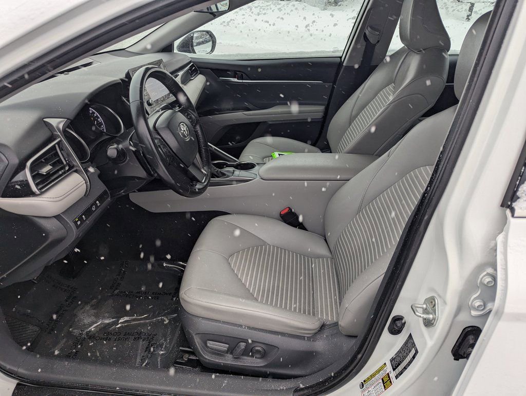 Used 2023 Toyota Camry SE image 17