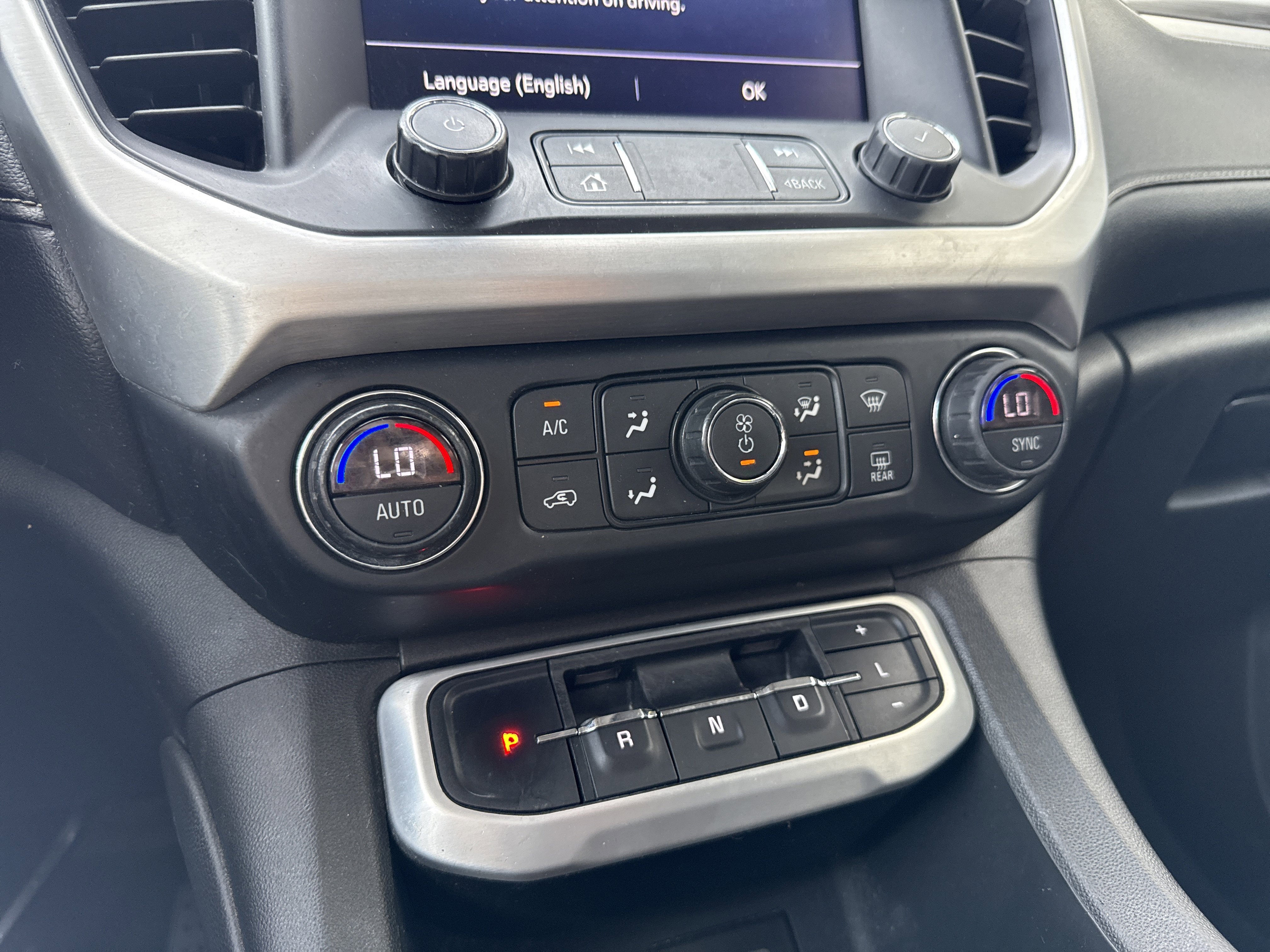 Used 2020 GMC Acadia SLT image 37