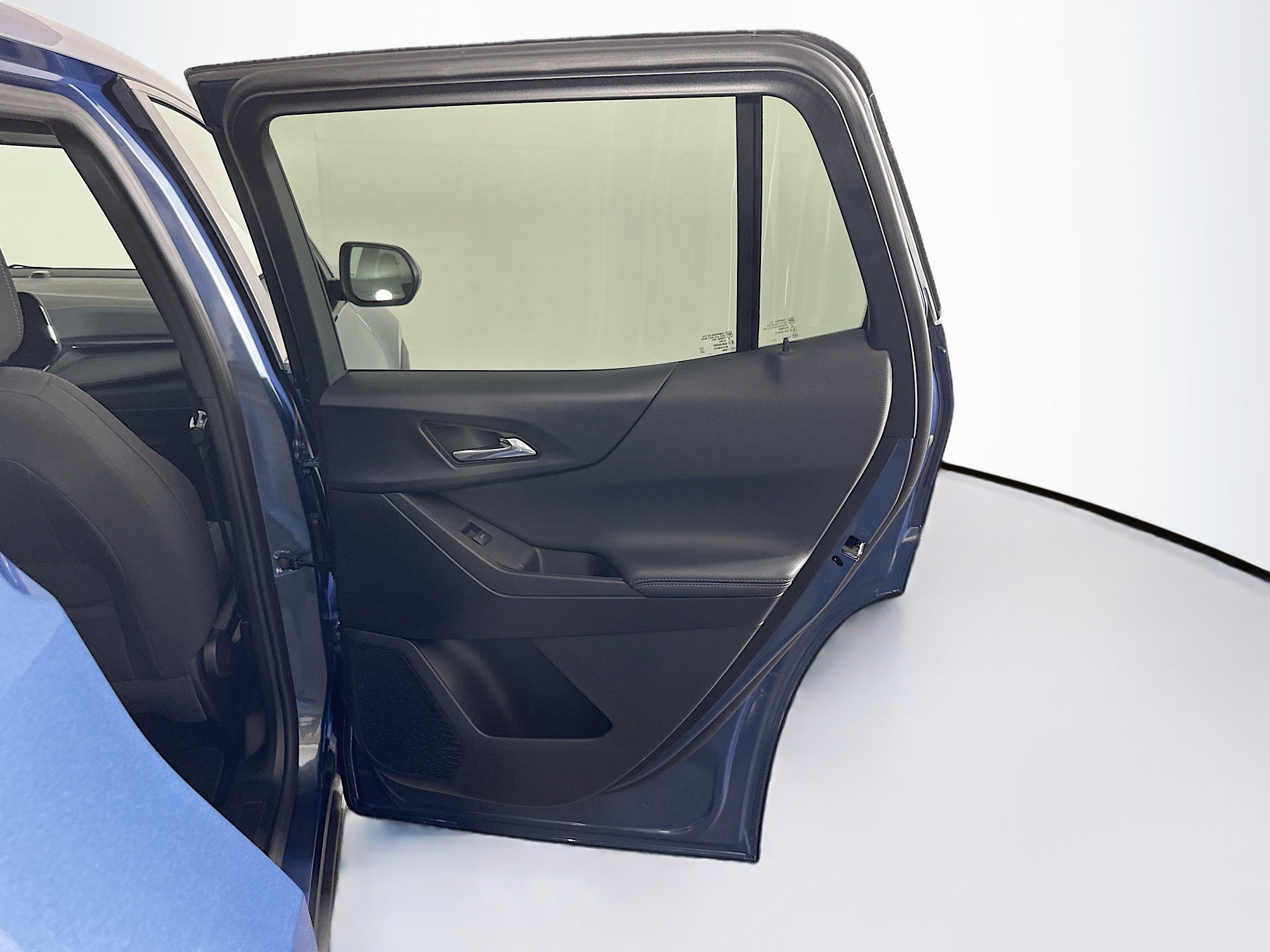 Used 2025 Chevrolet Equinox LT image 30