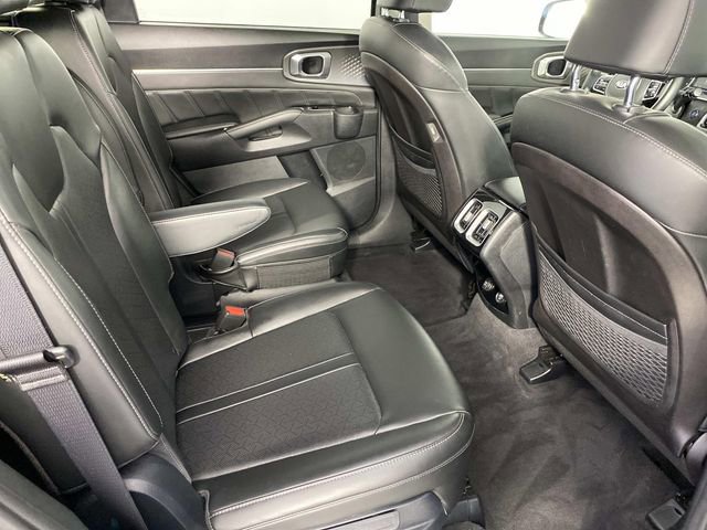 Used 2021 Kia Sorento SX AWD/4WD image 12