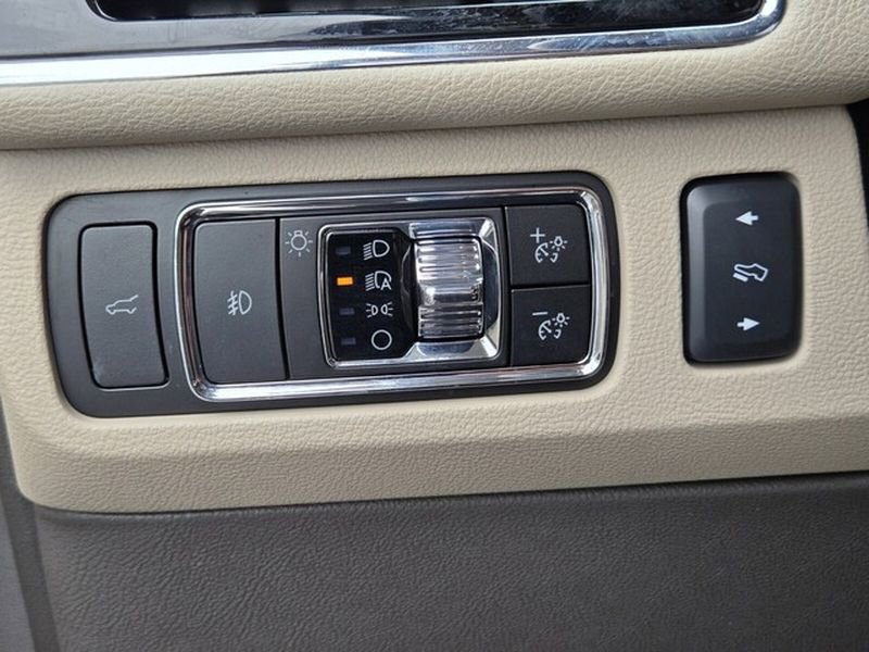 Used 2024 Lincoln Navigator L Reserve AWD/4WD image 40