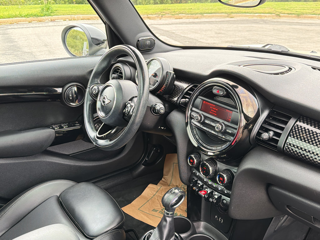 Used 2015 MINI Cooper S FWD image 24