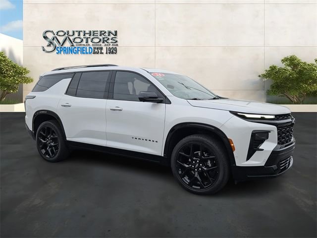 Used 2024 Chevrolet Traverse RS FWD image 7