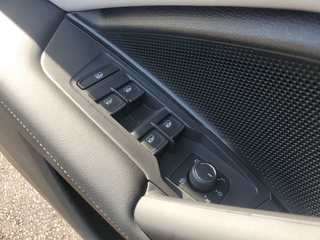 New 2026 Volkswagen Tiguan SEL R-Line image 31