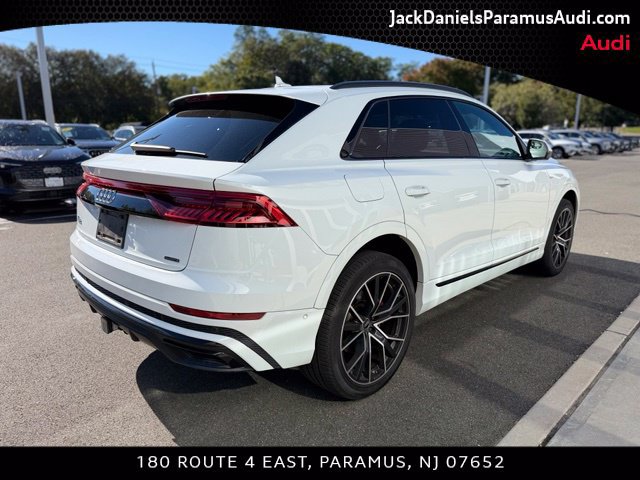 Used 2023 Audi Q8 Premium Plus AWD/4WD image 4