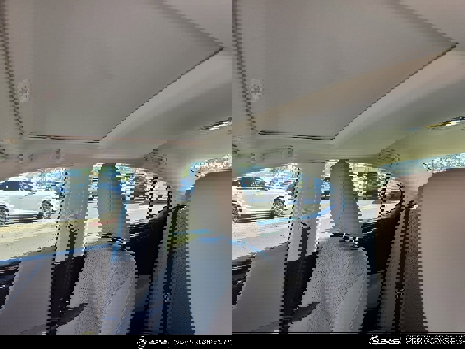 Certified 2019 Lexus ES 300h w/ Accessory Package image 15