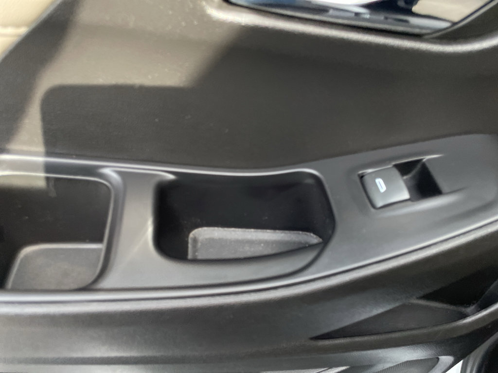 Used 2023 Chevrolet Traverse LS w/ Safety Package image 64