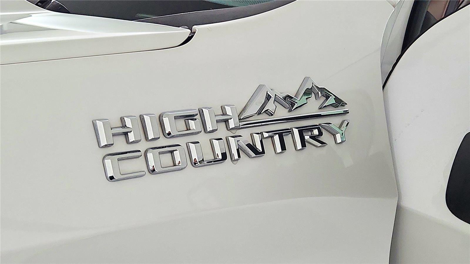 Used 2021 Chevrolet Silverado 1500 High Country image 17