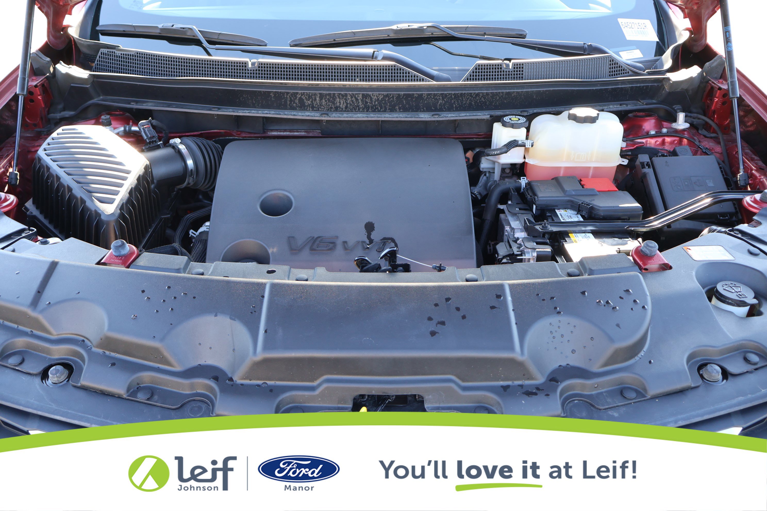 Used 2023 Chevrolet Traverse LT image 41