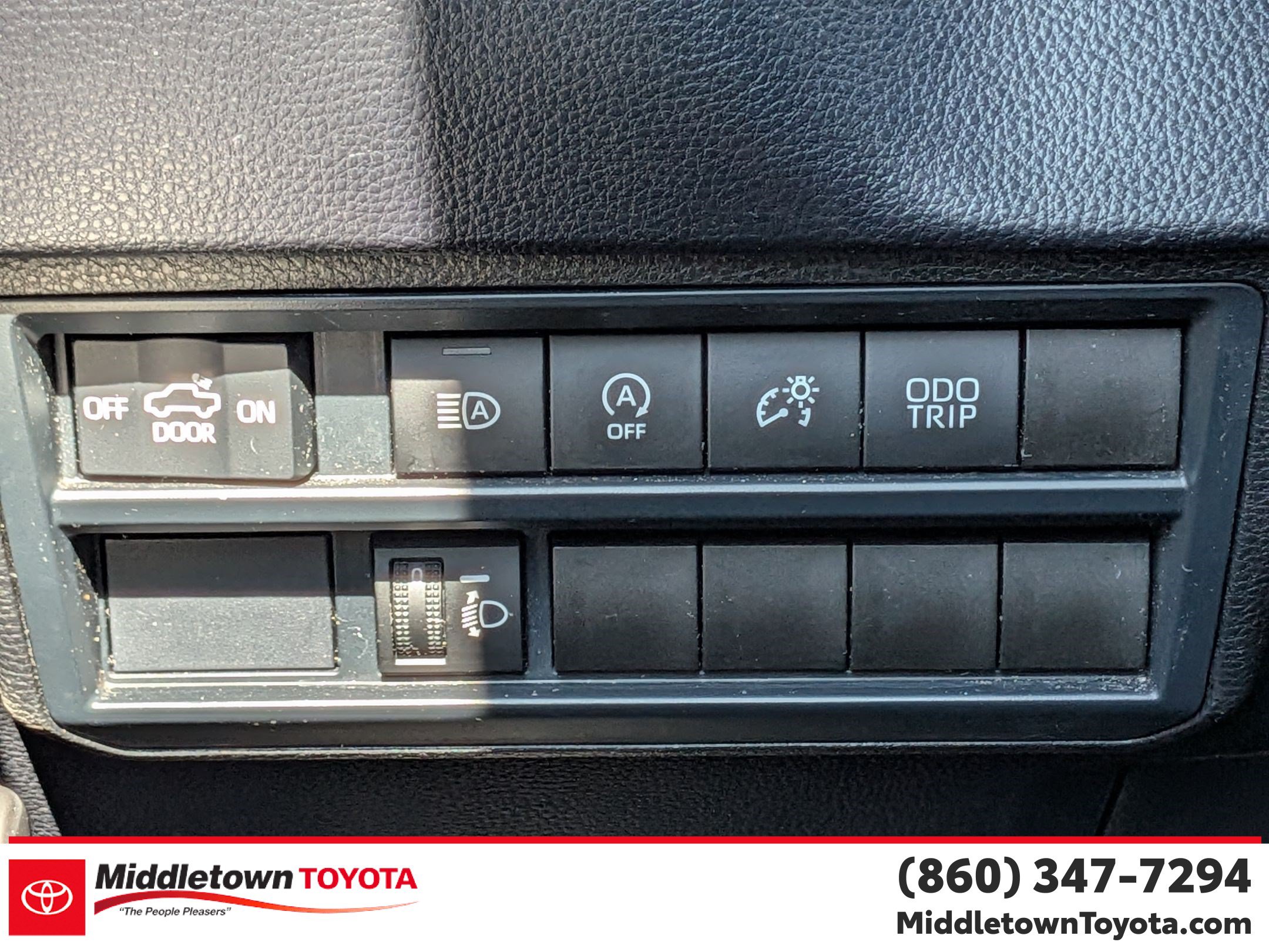 Certified 2025 Toyota Tundra SR5 AWD/4WD image 18