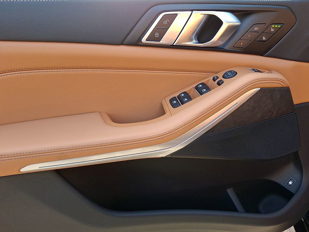 Certified 2023 BMW X5 xDrive45e w/ Executive Package image 8