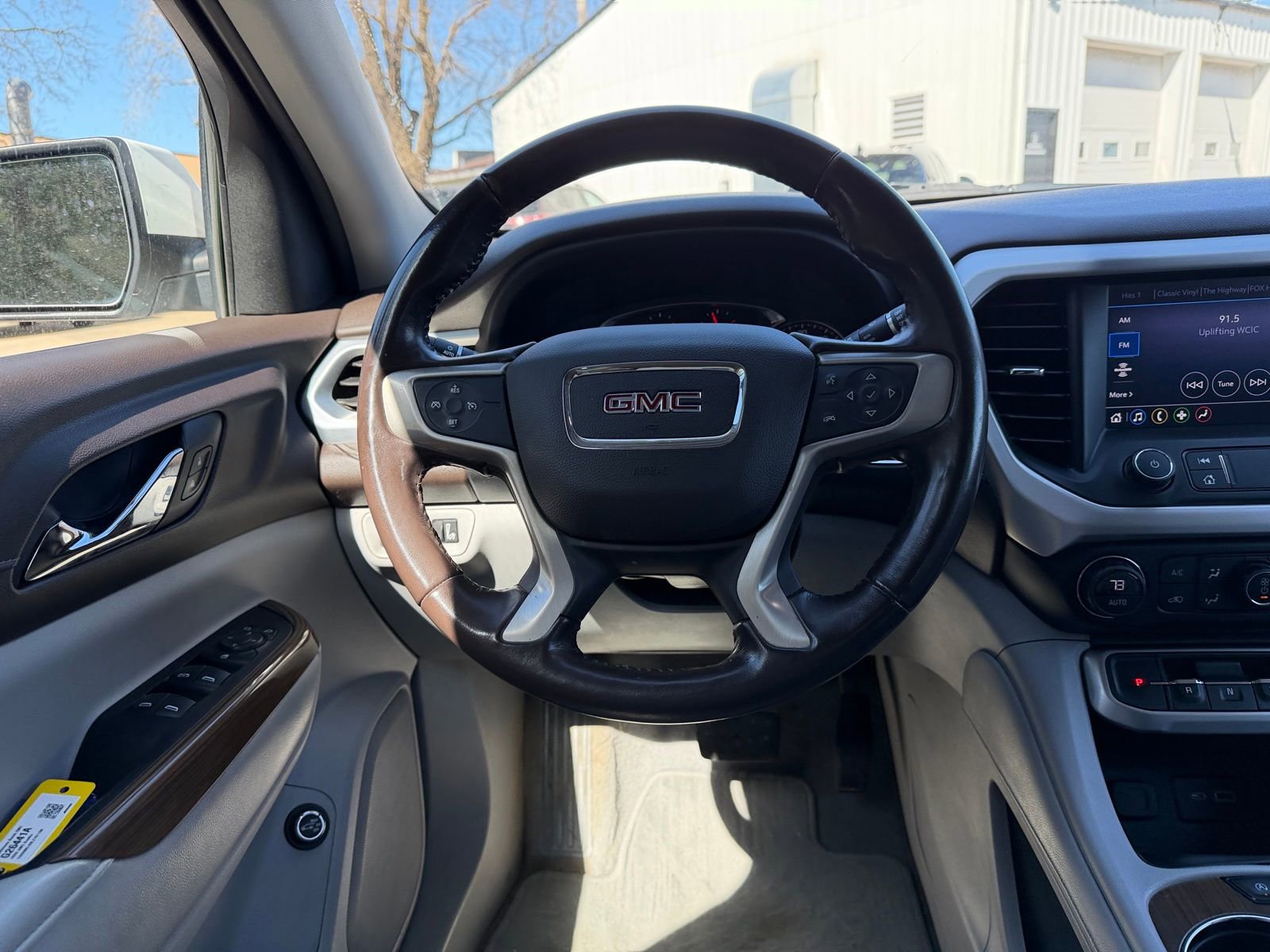 Used 2020 GMC Acadia SLE w/ Driver Convenience Package image 13