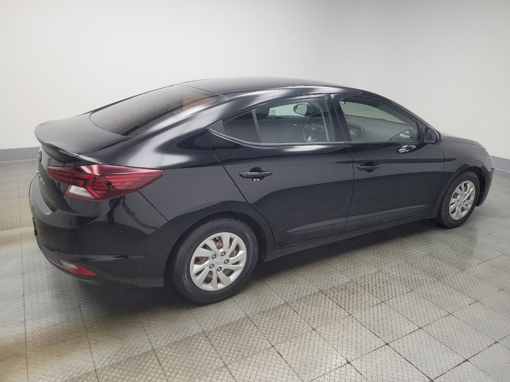 Used 2019 Hyundai Elantra SE w/ Cargo Package FWD image 10