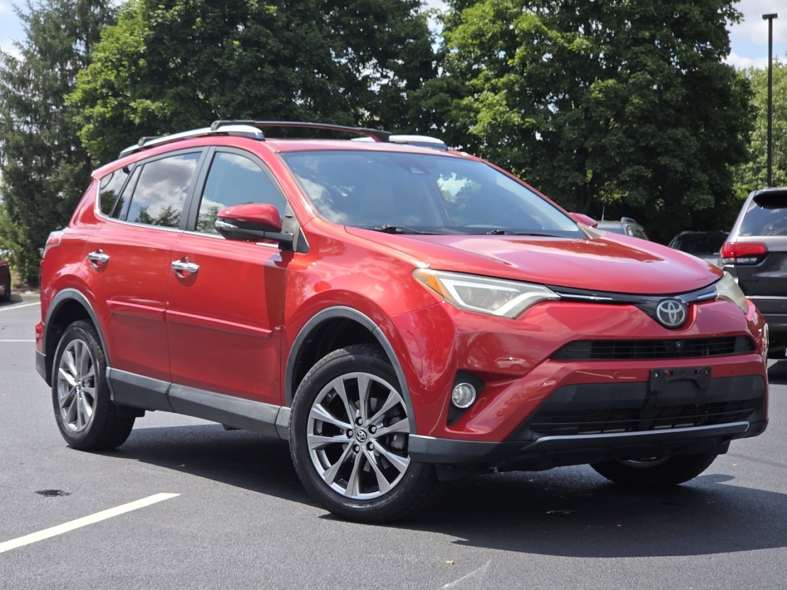 Used 2017 Toyota RAV4 Limited w/ Advanced Technology Package AWD/4WD video 2