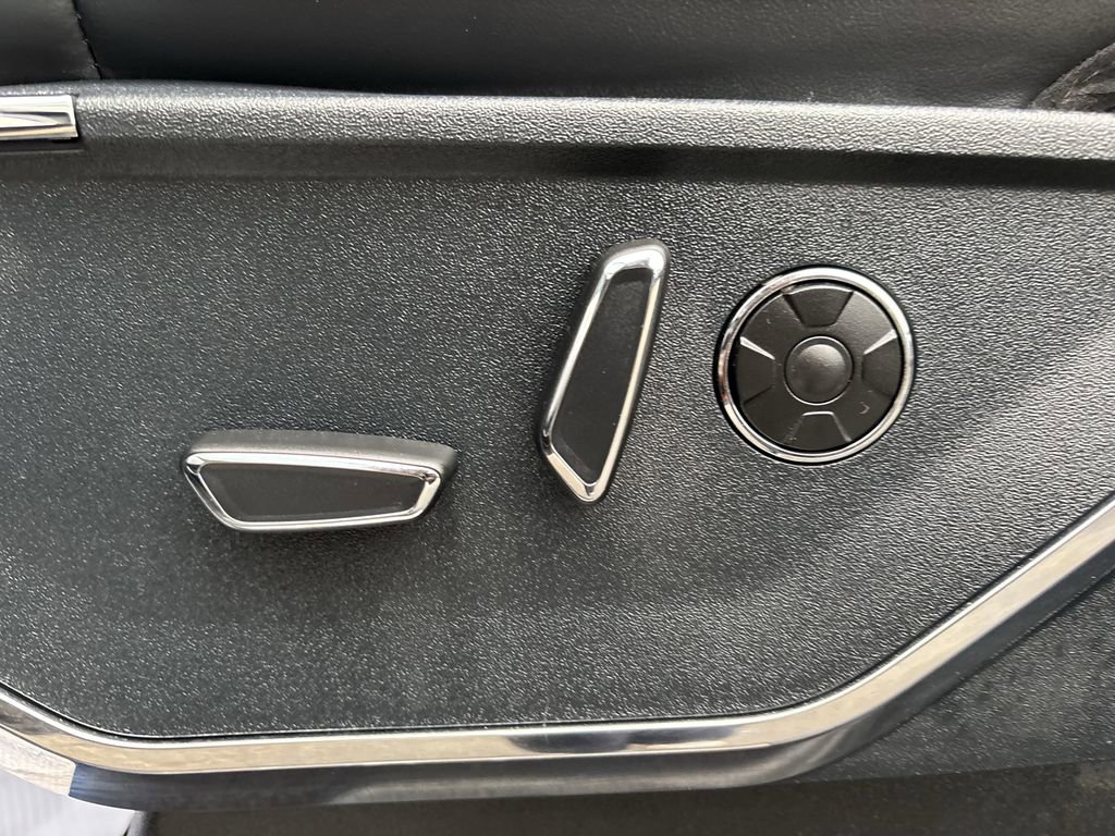 Used 2021 Ford F150 Platinum w/ Equipment Group 701A High image 24