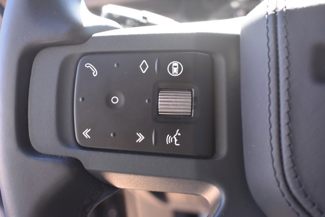 Used 2024 Land Rover Defender 110 X-Dynamic SE image 21