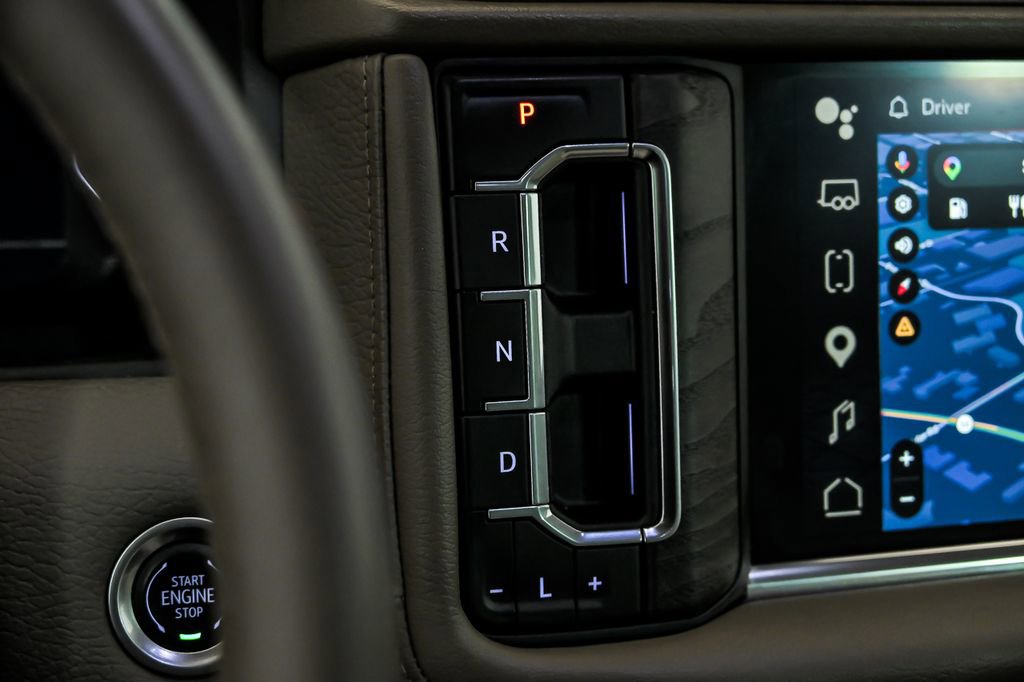 Used 2024 GMC Yukon Denali AWD/4WD image 22