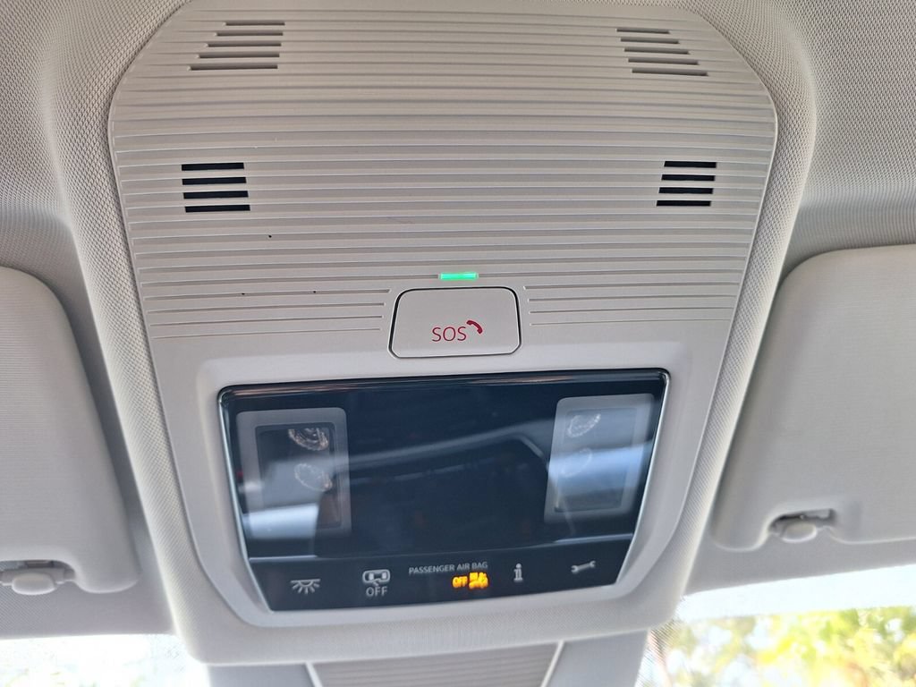 Used 2026 Volkswagen Tiguan SE FWD image 18