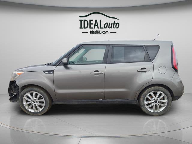 Used 2018 Kia Soul + image 5