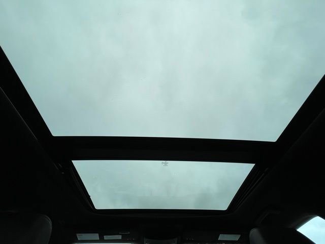 Used 2021 Ford Expedition XLT image 23