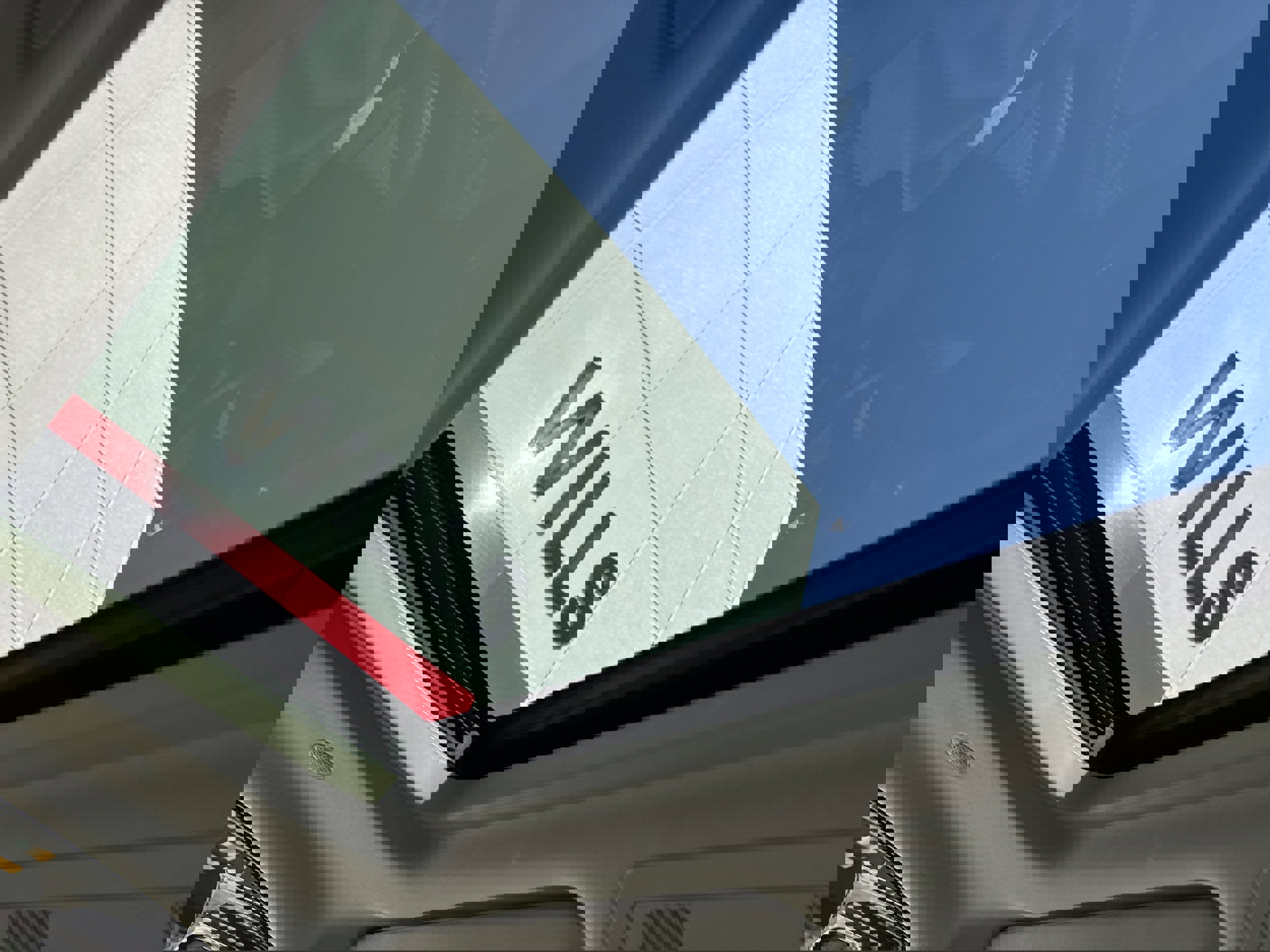 Used 2008 Chevrolet Tahoe 4WD Hybrid image 17