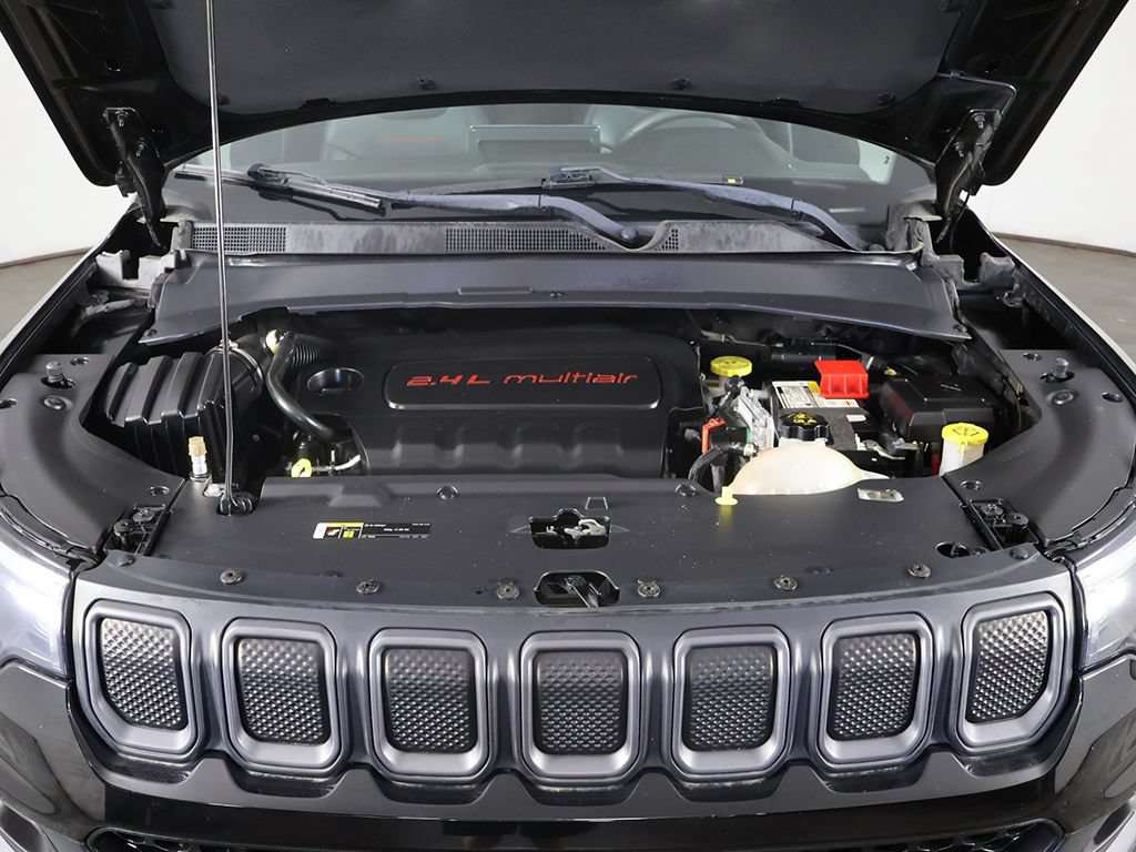 Used 2022 Jeep Compass Trailhawk AWD/4WD image 17