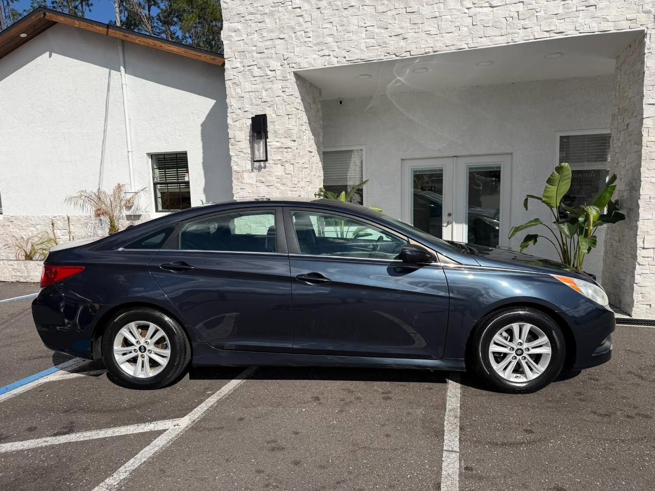 Used 2014 Hyundai Sonata GLS FWD image 16