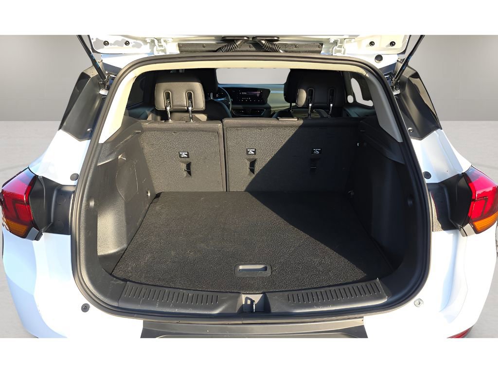 Used 2025 Buick Encore GX Preferred FWD image 12