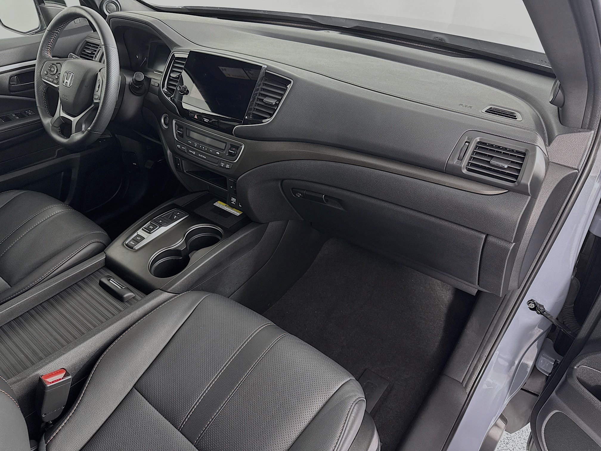 Certified 2023 Honda Passport TrailSport image 29