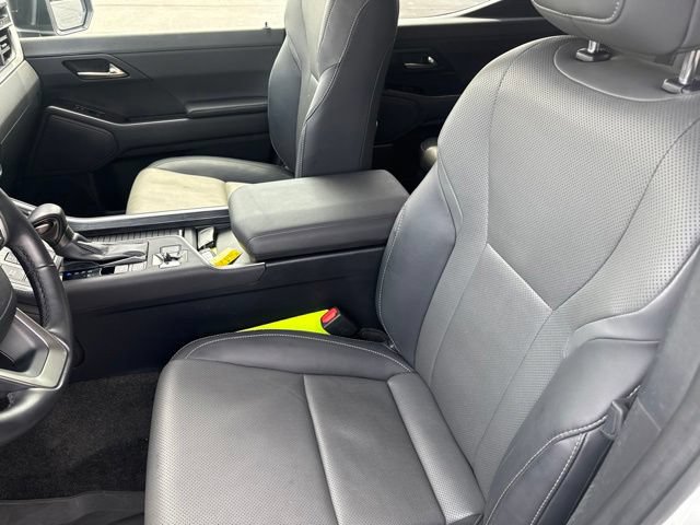 Used 2024 Lexus GX 550 w/ Cold Area Package AWD/4WD image 26