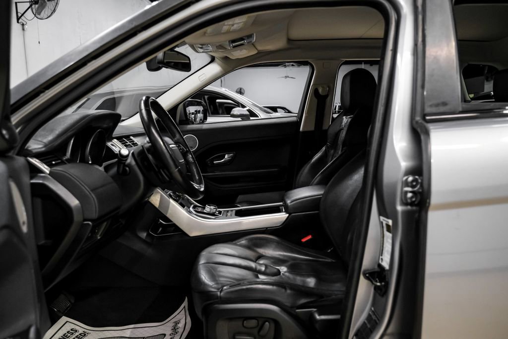 Used 2013 Land Rover Range Rover Evoque Pure Premium image 4