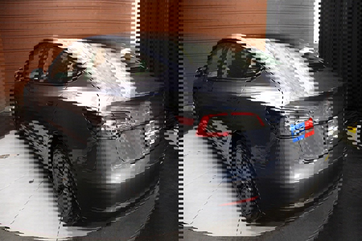 Used 2022 Tesla Model 3 Long Range image 8